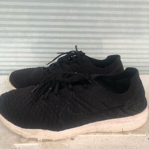 Nike Free TR Flyknit 2 Women’s Black Synthetic Lace Up Sneakers Sz 7.5